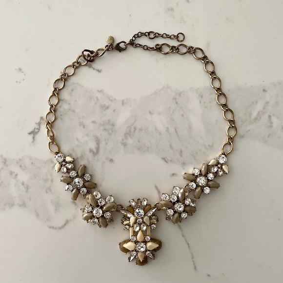 ⭐️J.Crew Nude/Jewelled Statement Necklace - Picture 1 of 4